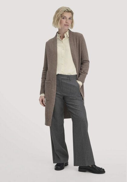 hessnatur Strick Jacke Relaxed aus Bio-Schurwolle mit Bio-Baumwolle von hessnatur