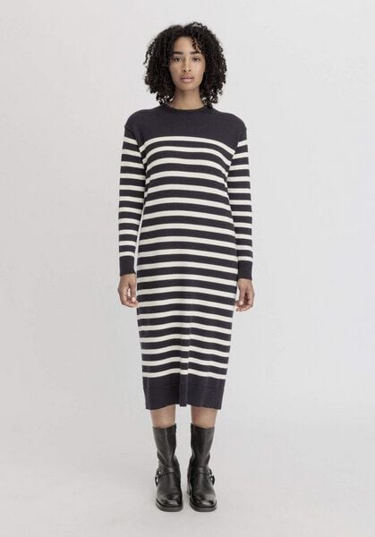 hessnatur Strickkleid Streifen Midi Relaxed aus reiner Bio-Baumwolle und weicher Schurwolle von hessnatur