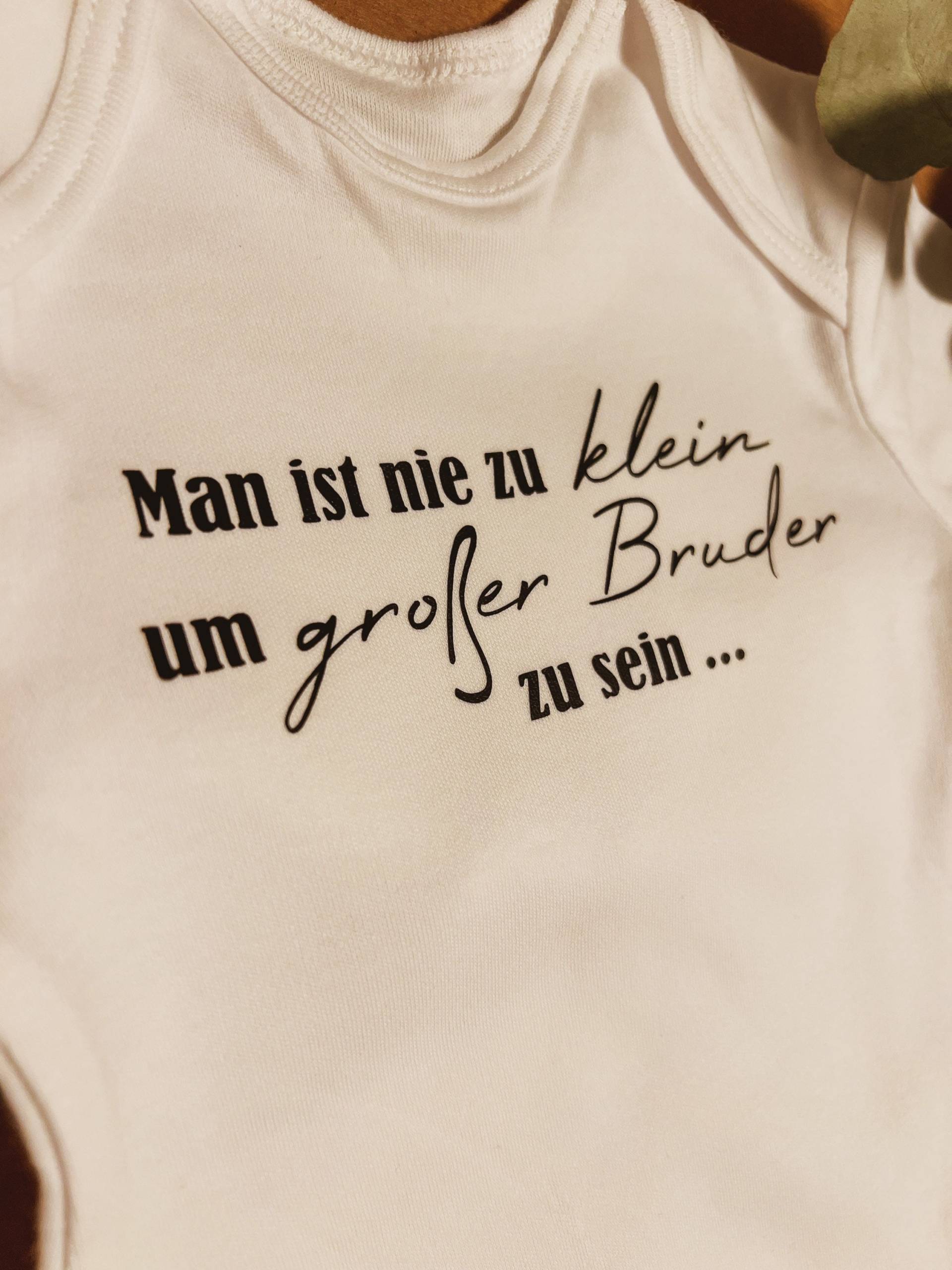 Großer Bruder/Große Schwester Verkündung Großer Bruder/Große Schwester Verkündung von heyNALI