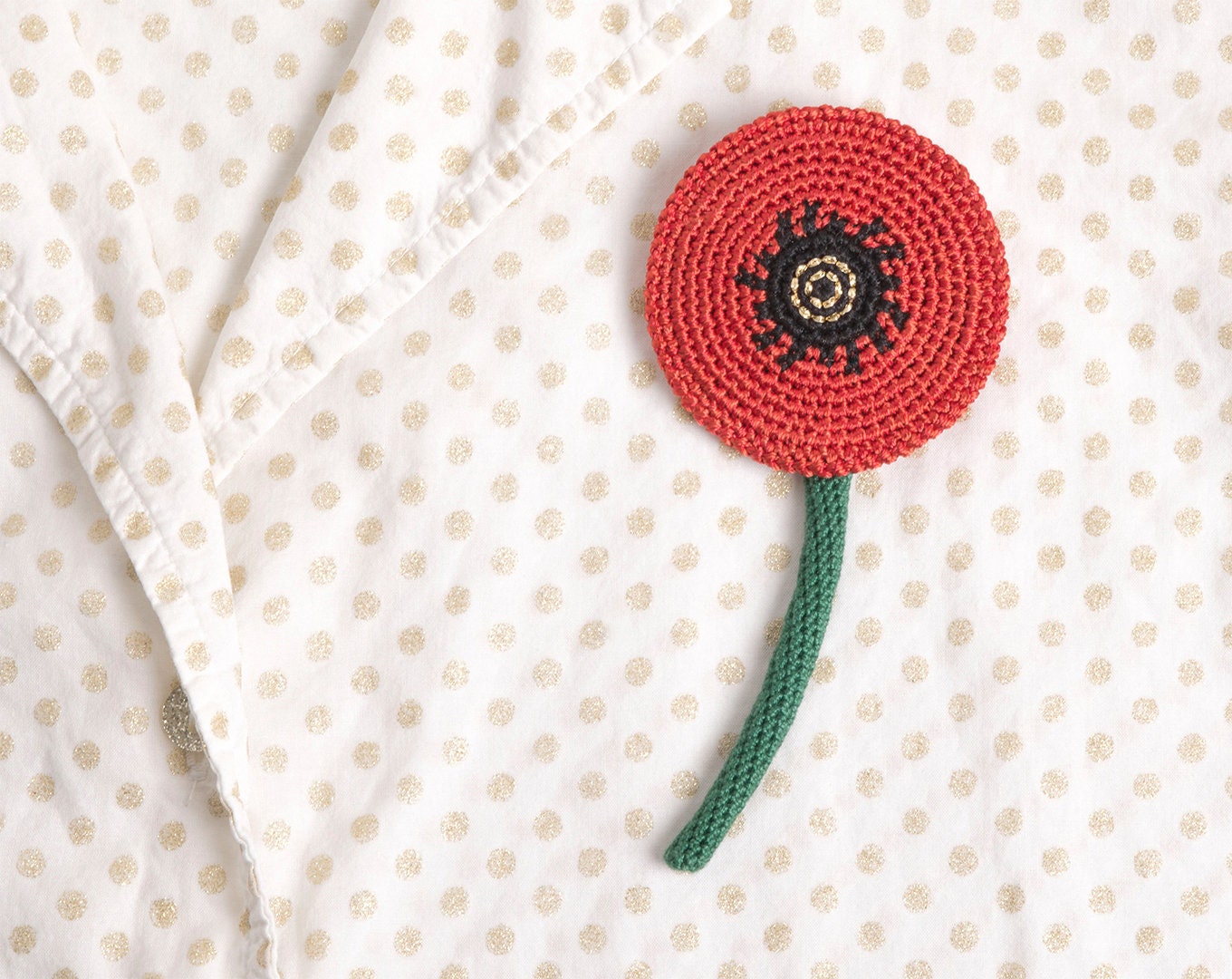 Poppy - Häkelbrosche Poppy - Häkelbrosche von heyukka
