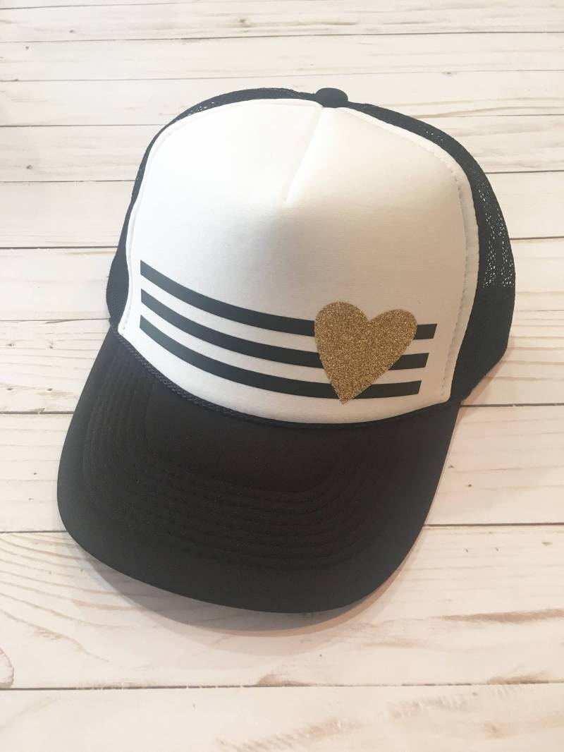 Kinder Gold Herz Trucker von heyyouapparel