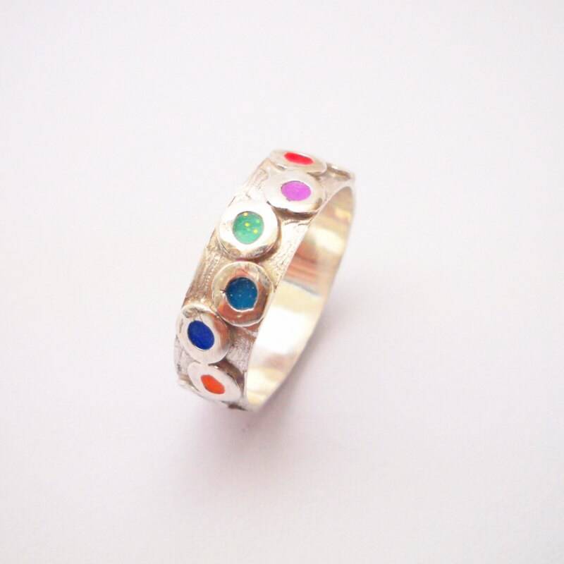 Bunter Ring, Silber Statement Boho Einzigartiger Resin Schmuck, Multicolor Ring Für Frauen, Gepunktet von hilawelner