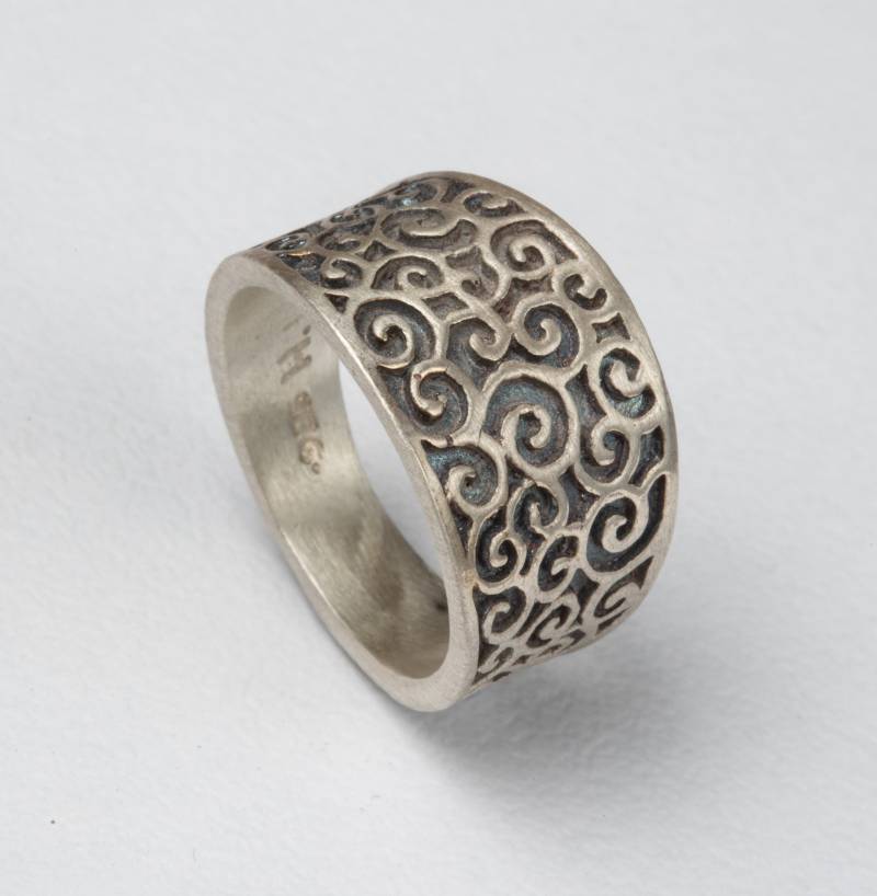 Oxidierter Silberring, Breiter Silber Ehering, Filigraner Ring von hilawelner