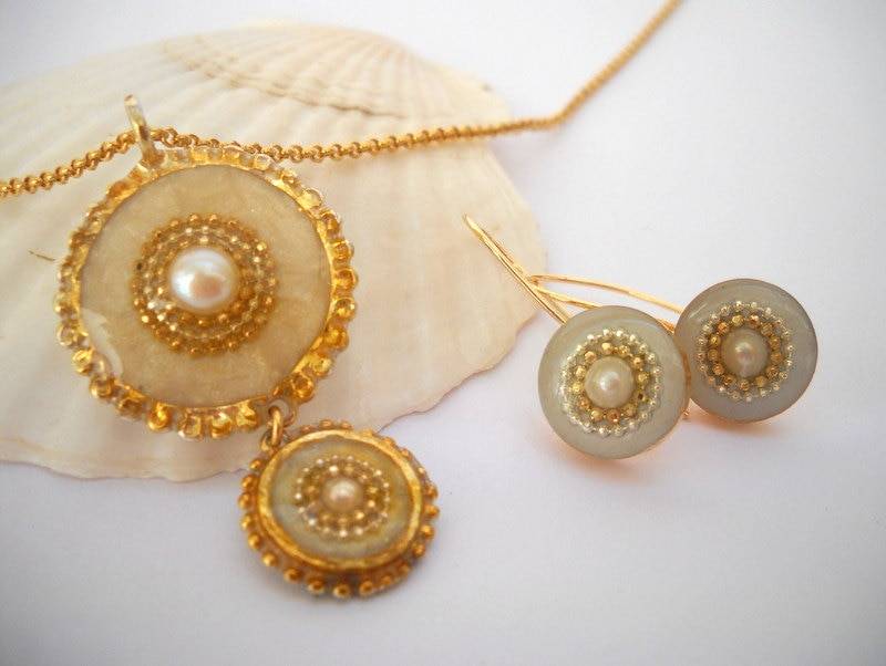 Perle Set Halskette Und Ohrringe Gold Weiße Sterling Silber Anhänger Mit Einer Braut Hochzeit Eingelegt von hilawelner