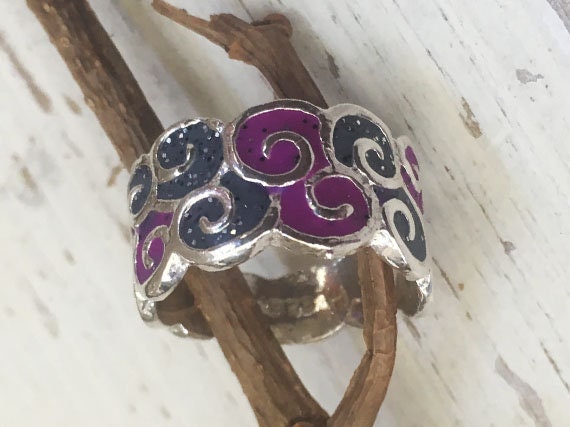 Rosa Ring, Boho Silber Statement Einzigartige Grau Breite Band Ring Für Frauen, Spiralring von hilawelner