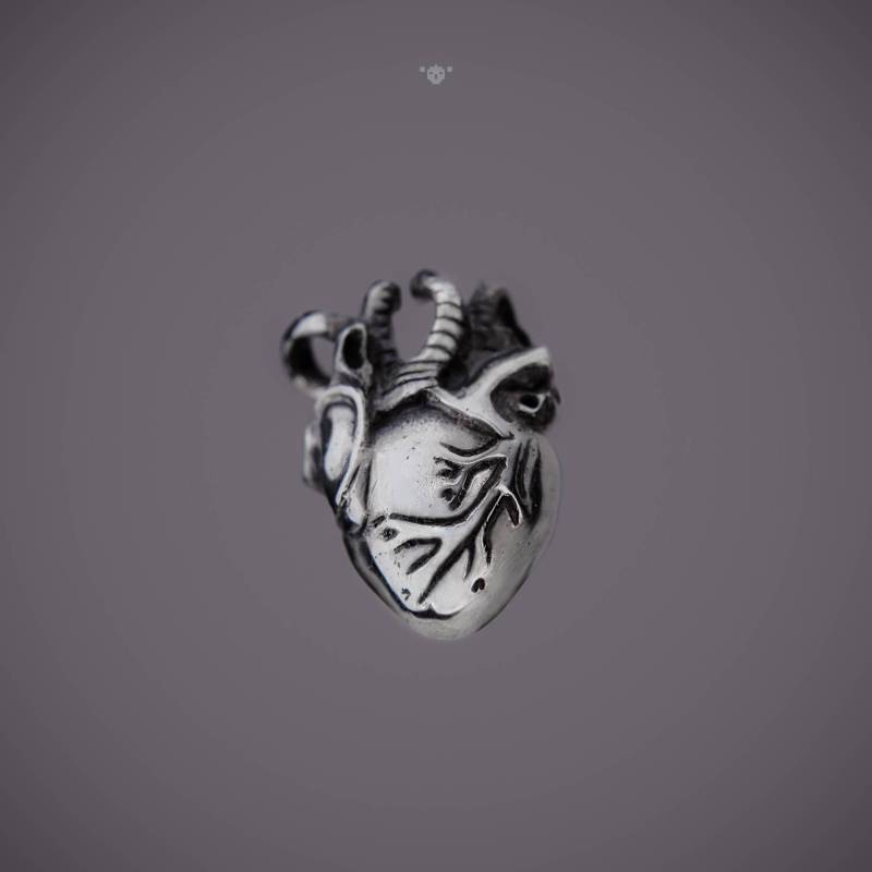 Ein Herz - Anhaenger in Sterling Silber Von H I P E K O A L Art Jewelry Ein Herz - Anhaenger in Sterling Silber Von H I P E K O A L Art Jewelry von hippiekoala