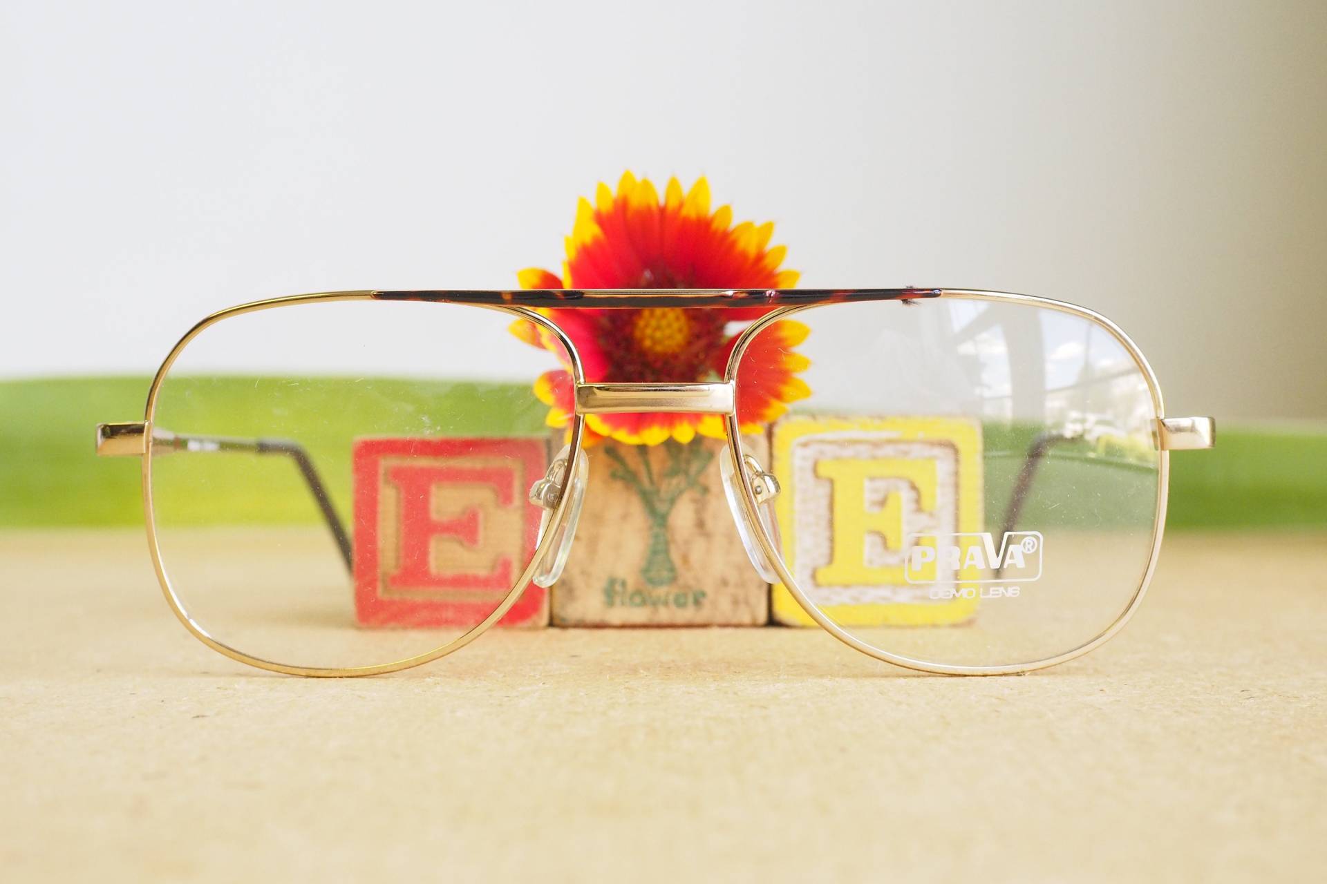 Vintage Aviator Brille 1980Er Jahre/Brille/New Old Stock/Gold Ton Mit Schildpatt Emaille Made in Korea New Stock By Prava von hisandhervintage