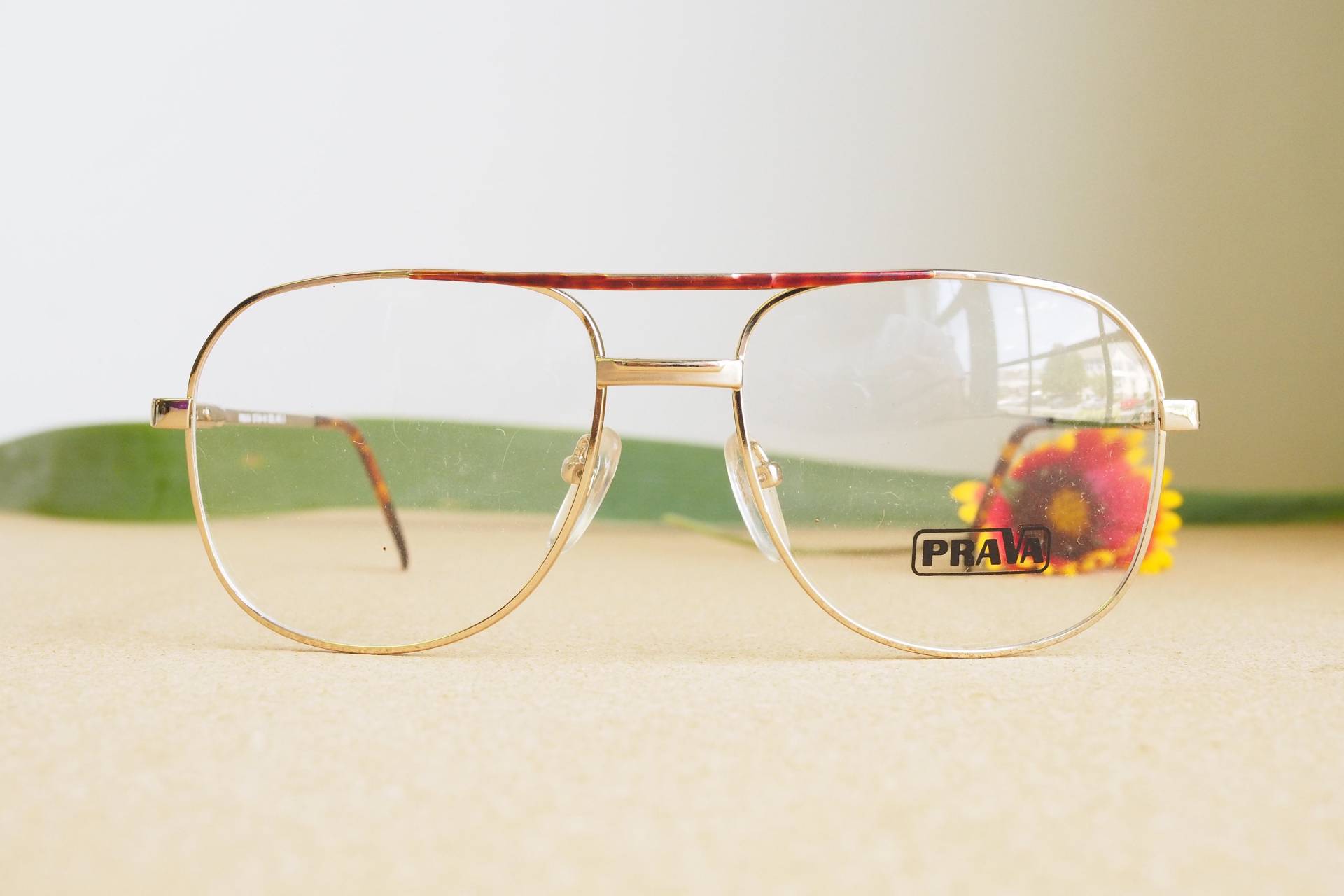 Vintage Aviator Brillen 1980Er Jahre/Brille/New Old Stock/Gold Ton Mit Schildpatt Emaille Made in Korea New Stock By Pravan Cute von hisandhervintage