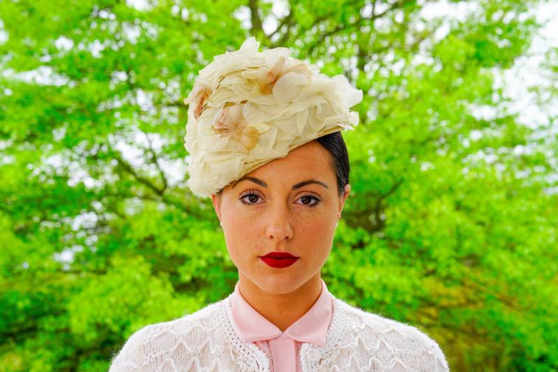 Vintage Blumenhut, 1950Er-1960Er Jahre Hut, Cloche Eimer Kirchenhut, Kentucky Derby von hisandhervintage