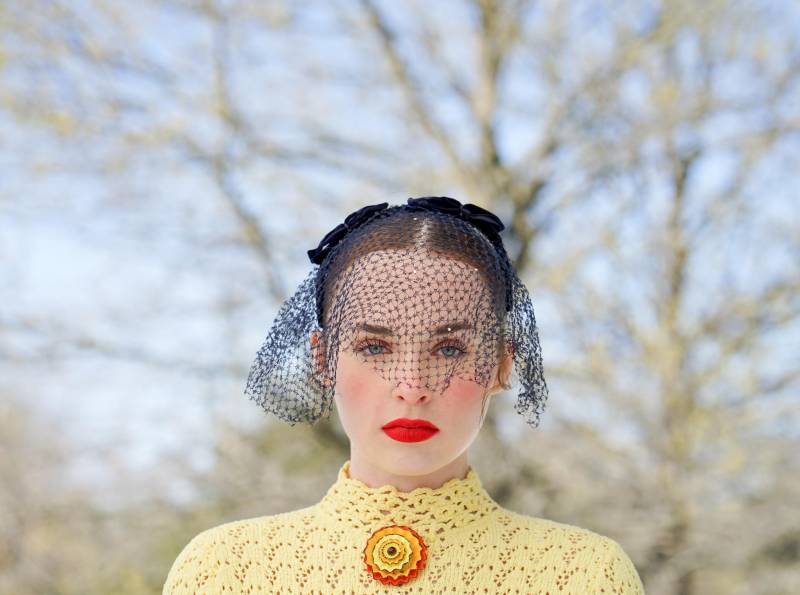 Vintage Bow Stirnband Hut Mit Schleier Teilen, Hut, 1950Er-1960Er Frauenhut, Sommerhut, Retro Mcm Kokette Schleife von hisandhervintage