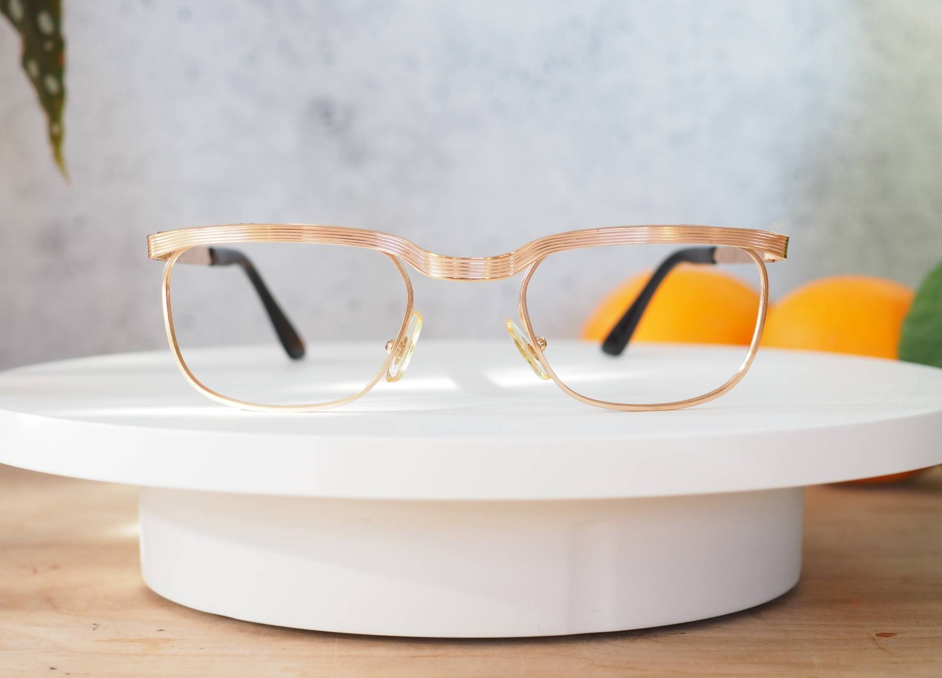 Vintage Brillen 1970Er Jahre Gold Tone New Old Stock Frames Retro Brillenfassungen Brille von hisandhervintage