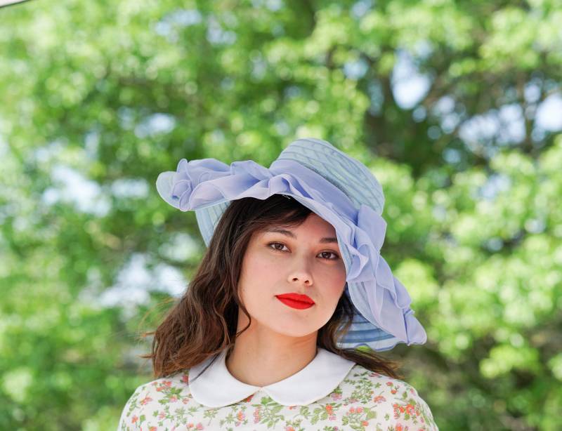 Vintage Floppy Hut, Breiter Rand 1960Er-70Er Jahre Frauen Slouchy Kentucky Derby Kirchenhut, Sonnenhut, Sommerhut Vintage Floppy Hut, Breiter Rand 1960Er-70Er Jahre Frauen Slouchy Kentucky Derby Kirchenhut, Sonnenhut, Sommerhut von hisandhervintage