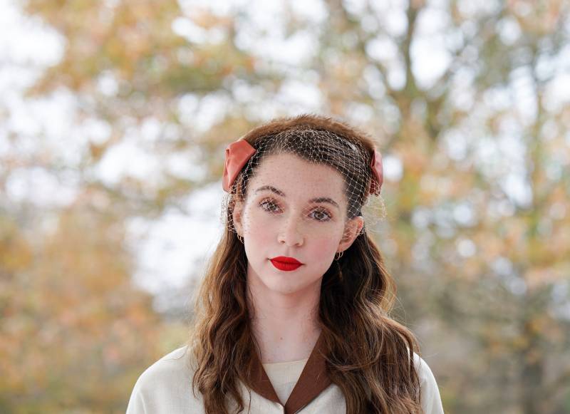 Vintage Pelz Hut Mit Schleier, Whimsy Hut, 1950Er Jahre Frauen Cocktail Herbst Winter Mcm Retro Fascinator Vintage Pelz Hut Mit Schleier, Whimsy Hut, 1950Er Jahre Frauen Cocktail Herbst Winter Mcm Retro Fascinator von hisandhervintage