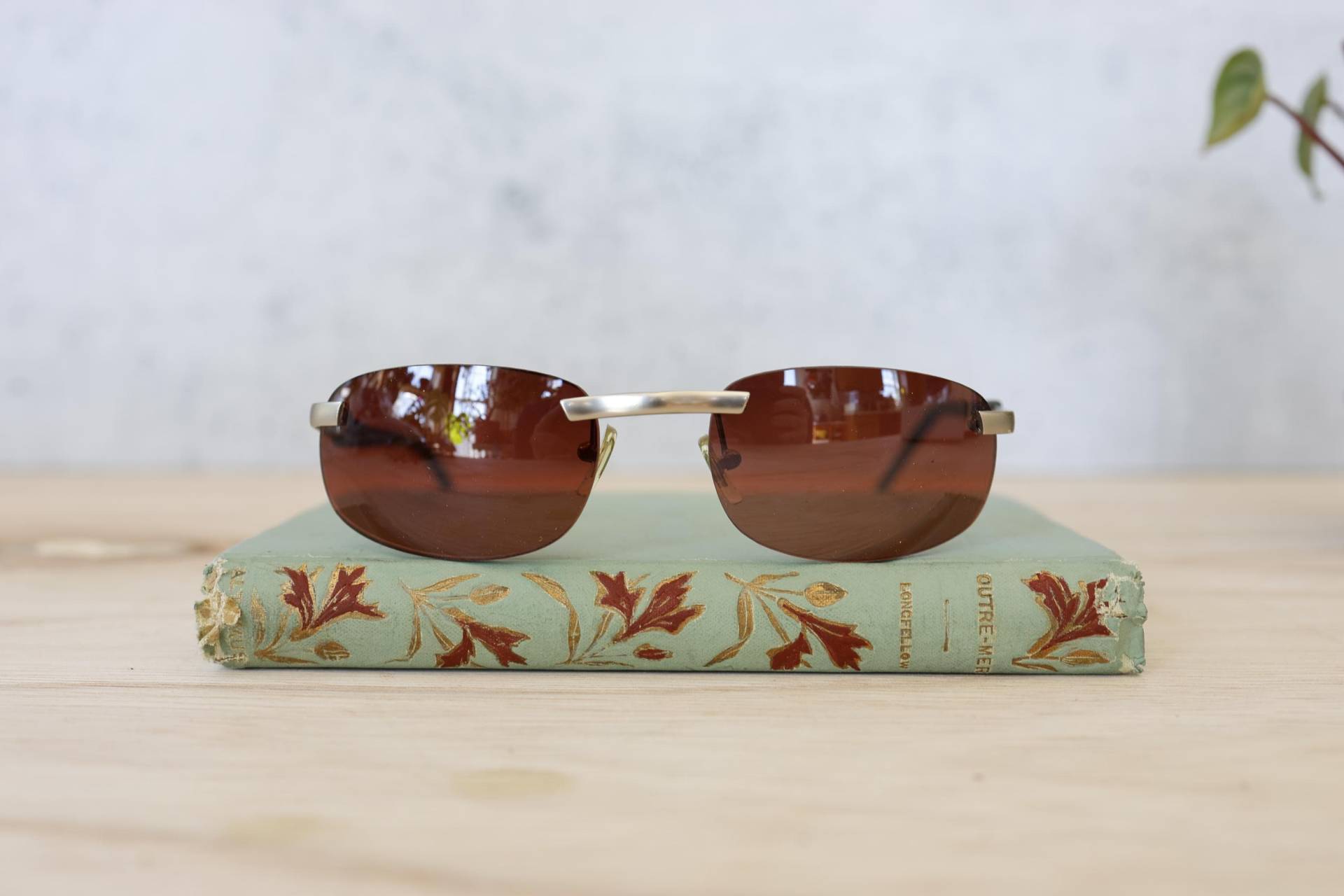 Vintage Sonnenbrillen 1990Er Jahre New Old Stock Y2K Gorpcore Randlose Slim Style Matrix Mittel von hisandhervintage