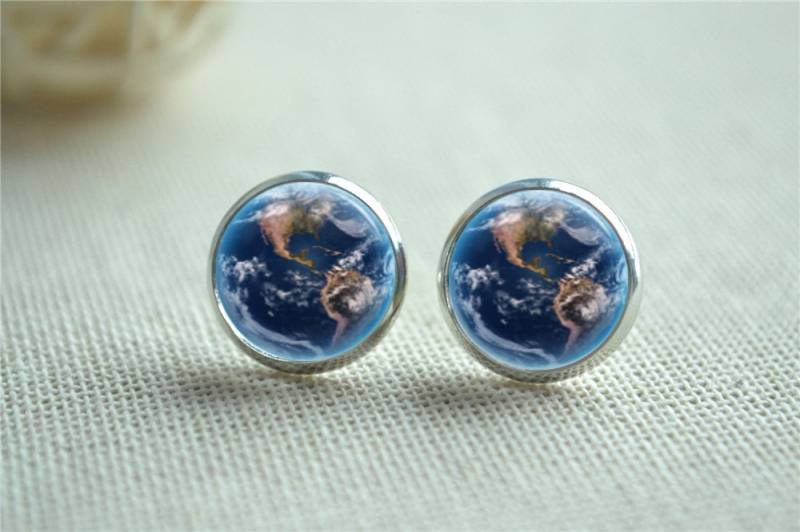 Erde Ohrringe, Planet Ohrstecker, Solay System Bild Blauer Post Glaskuppel Fotografie Schmuck | Eh053 von hmpisces