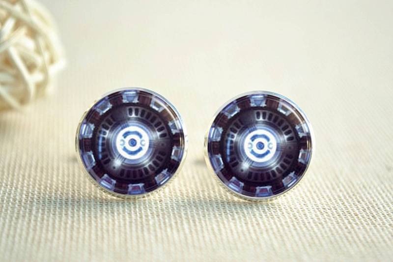 Ironman Manschettenknöpfe, The Avengers Manschettenknöpfe, Superheld Manschettenknöpfe, Krawattenklammer, Hochzeits-Groomsmen Neuheit von hmpisces