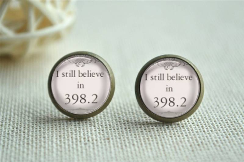 Märchen Ohrringe, Ich Glaube Immer Noch An 398.2 Ohrstecker, Zitat Post Bild Glaskuppel Foto Schmuck | Eh101 von hmpisces