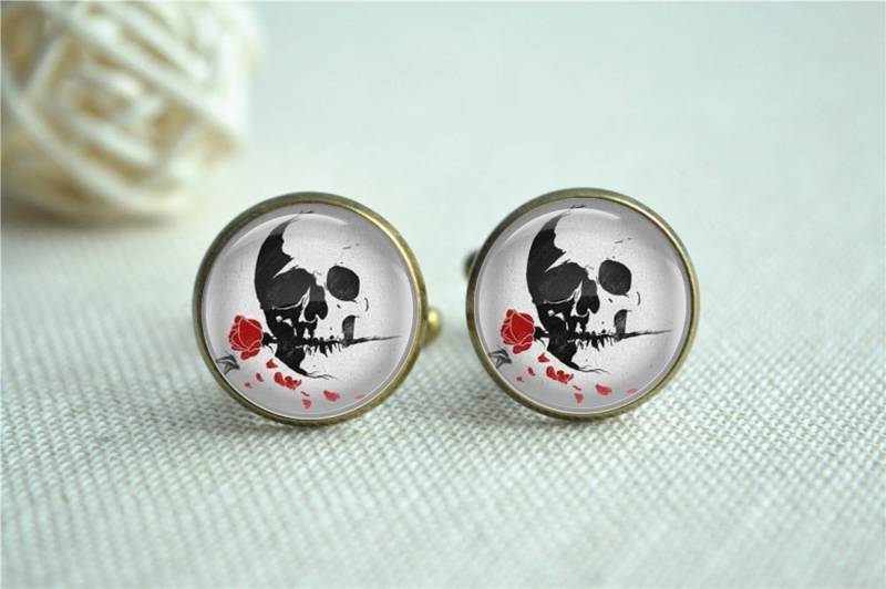 steampunk Skull Cufflinks, With Rose Tie Clip, Geek Men Cuff Links, Personalized Wedding Custom Photo Accessory | xk120 von hmpisces