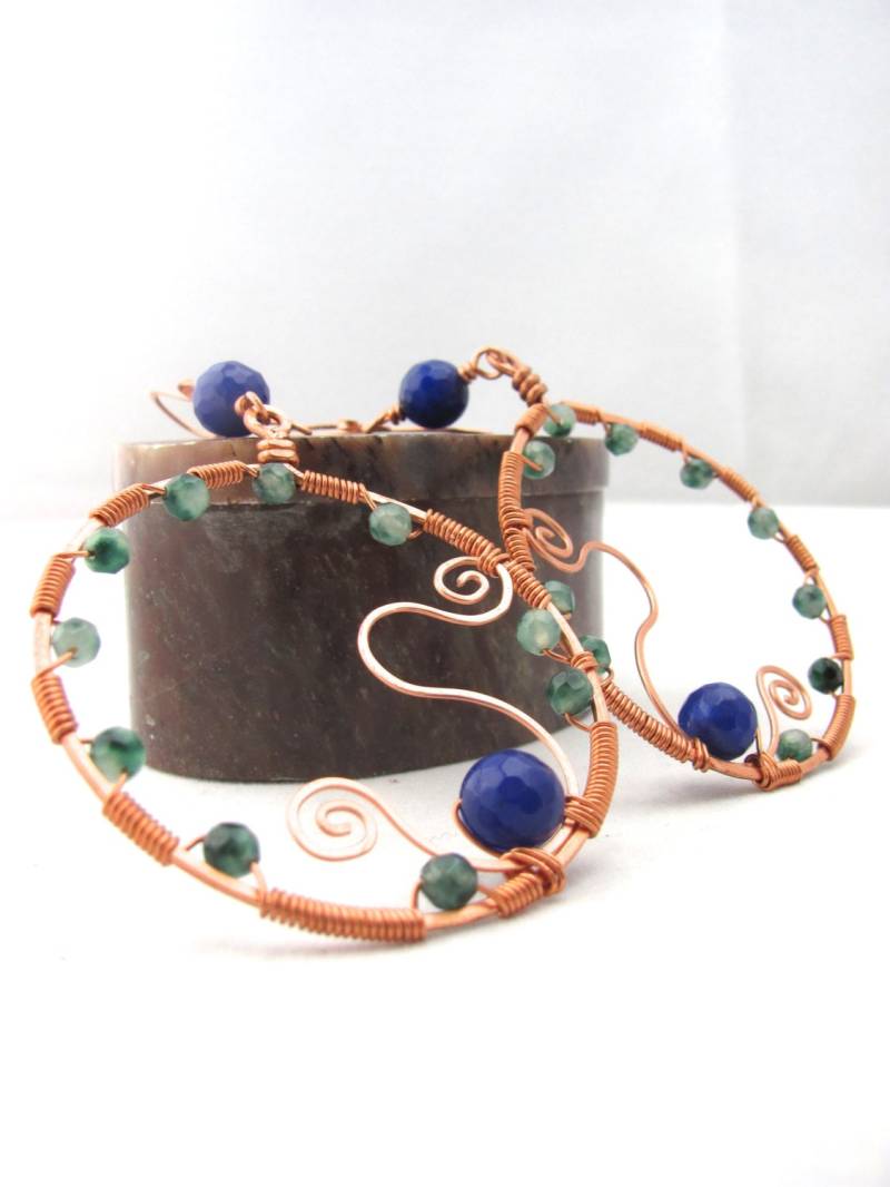 Kupfer Hoop Saphir Und Smaragd Edelstein Spirale Ohrringe, Statement Ohrringe Kupfer Hoop Saphir Und Smaragd Edelstein Spirale Ohrringe, Statement Ohrringe von hmrindewitt