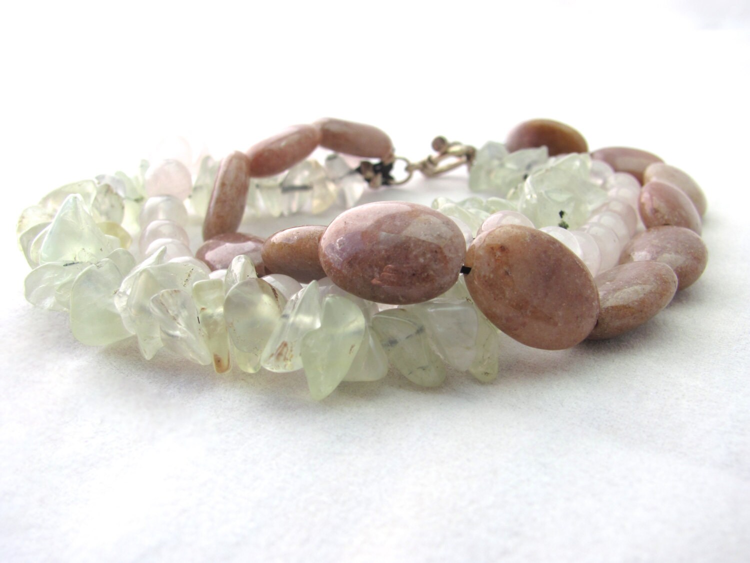 Schönes Drei-Schicht Edelstein Armband, Rosenquarz, Aventurin, Prehnit Armband Schönes Drei-Schicht Edelstein Armband, Rosenquarz, Aventurin, Prehnit Armband von hmrindewitt