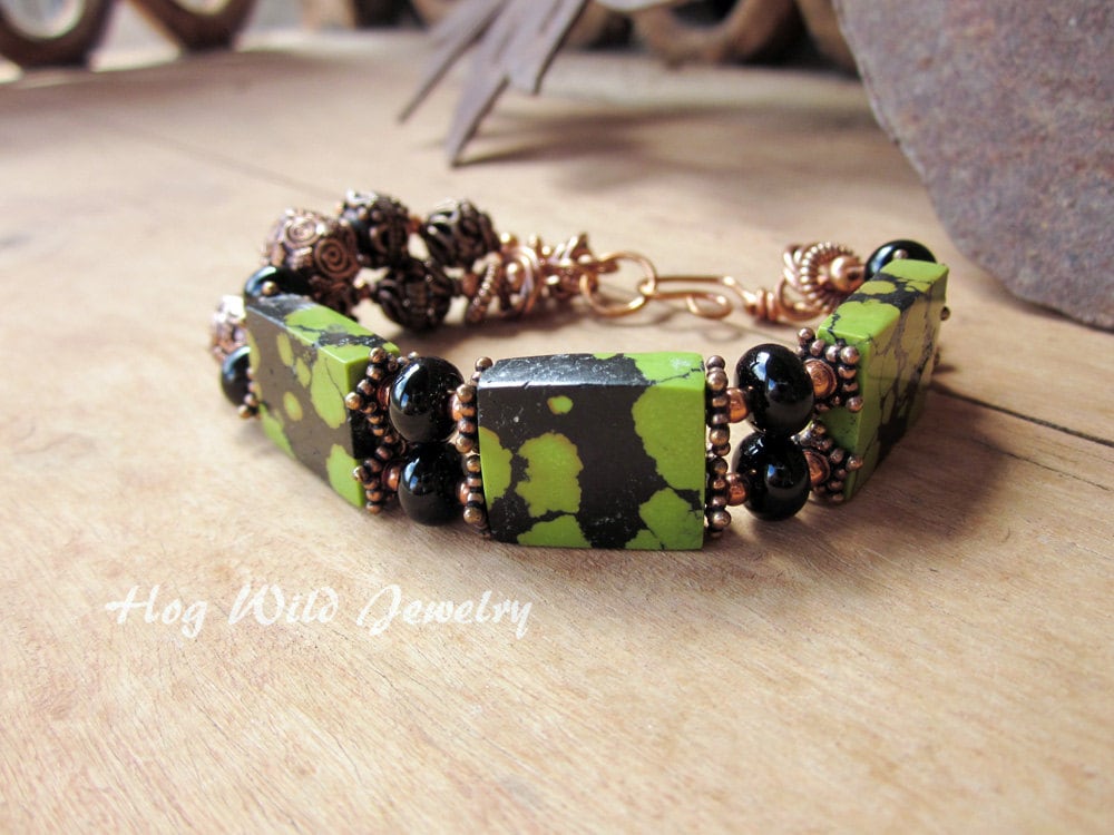Türkisgrün Mit Black Matrix Kupfer Manschette Armband, Damen Türkis Ungewöhnliche Frauen Schmuck, Schmuck von hogwildjewelry