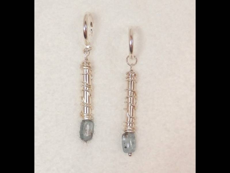 Sterling Silber Creolen Mit Hand Gefertigt, Und Kyanit Baumelt Von Löchrige Steine Sterling Silber Creolen Mit Hand Gefertigt, Und Kyanit Baumelt Von Löchrige Steine von holeystones