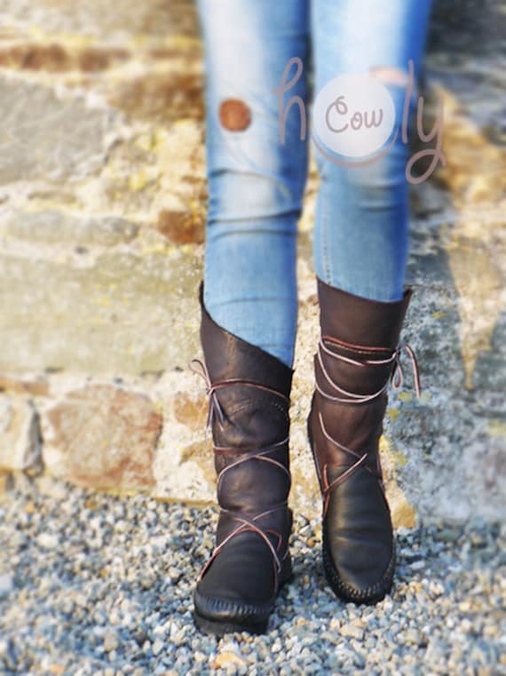 Handgefertigte Leder Mokassins, Mokassins Stiefel, Damen Wikinger Cosplay Custom Renaissance Piraten Stiefel von holycowchic