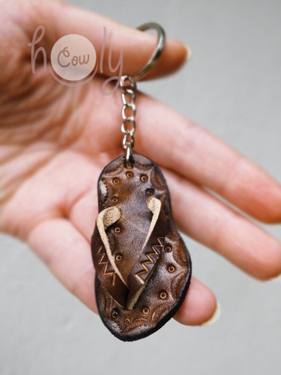 Handgefertigte Leder Sandale Schlüsselanhänger , Hippie von holycowchic