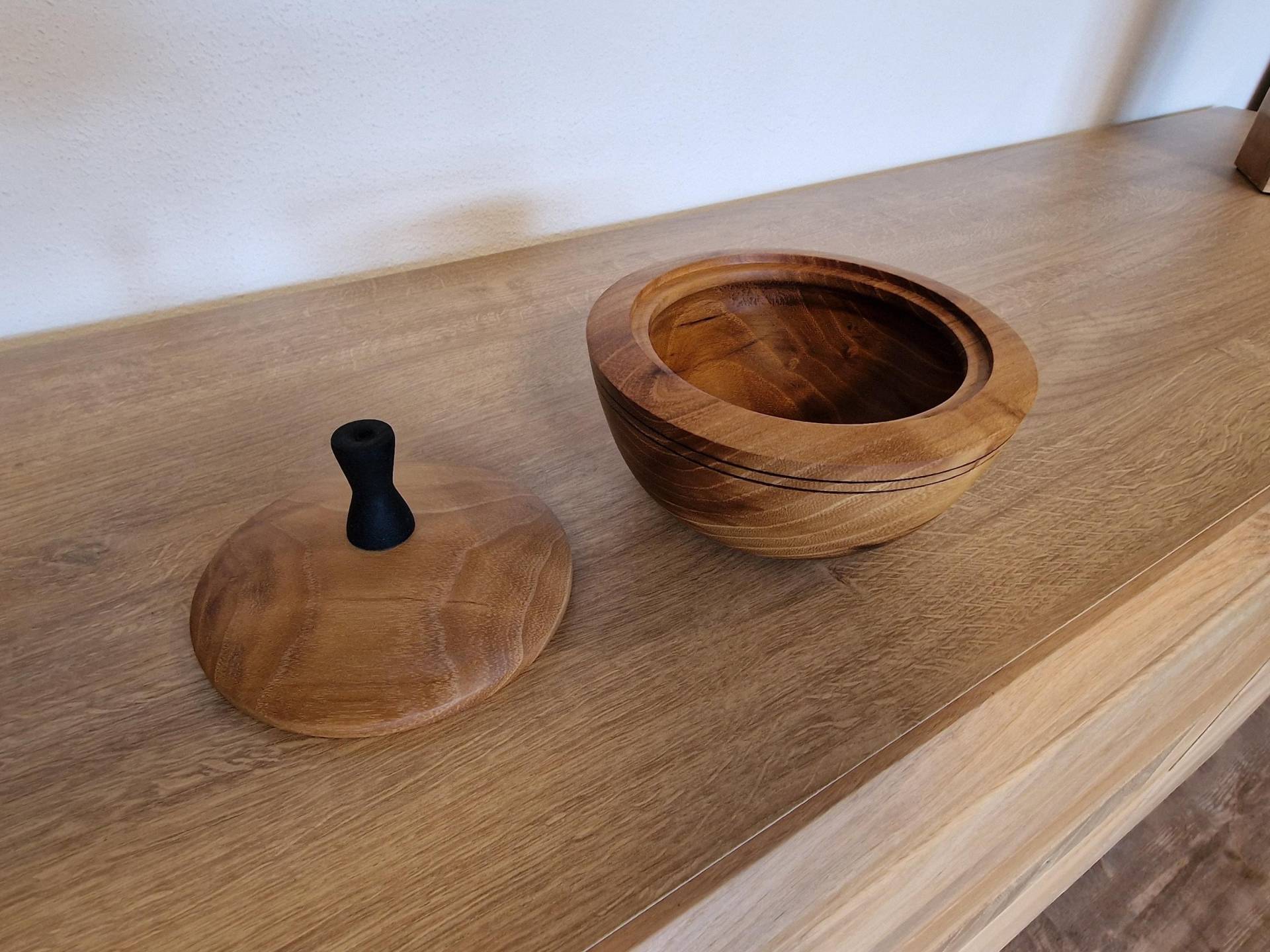 Einzigartige Dose Mit Deckel | Schmuckkästchen, Holzbehälter Vom Holz Der Akazie | Handgedrechselt, Unikat Einzigartige Dose Mit Deckel | Schmuckkästchen, Holzbehälter Vom Holz Der Akazie | Handgedrechselt, Unikat von holzigesUnikat