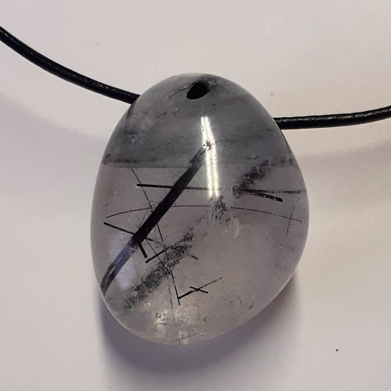 Turmalinquarz Anhänger, Edelstein Schmuck Kettenanhänger Aus Kristall Und Turmalin, Trommelstein Gebohrt, Heilstein Wirkung von hometrendsandmore