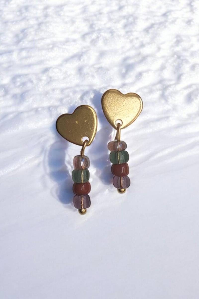 Herzohrstecker Gold Mit Glasperlen Herzohrstecker Gold Mit Glasperlen von hondgmochterSchmuck
