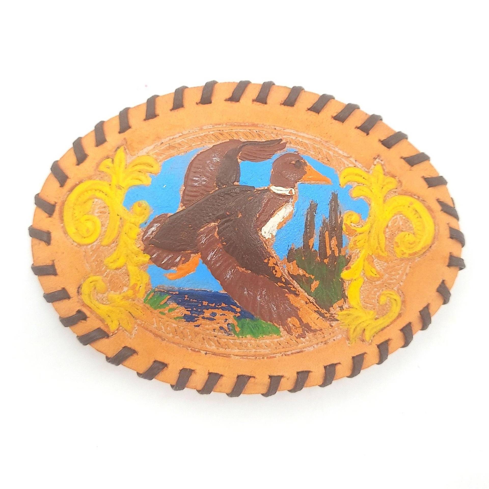 Fliegende Ente Gürtelschnalle Braun Leder Vintage Country Western Wear von honeyblossomstudio