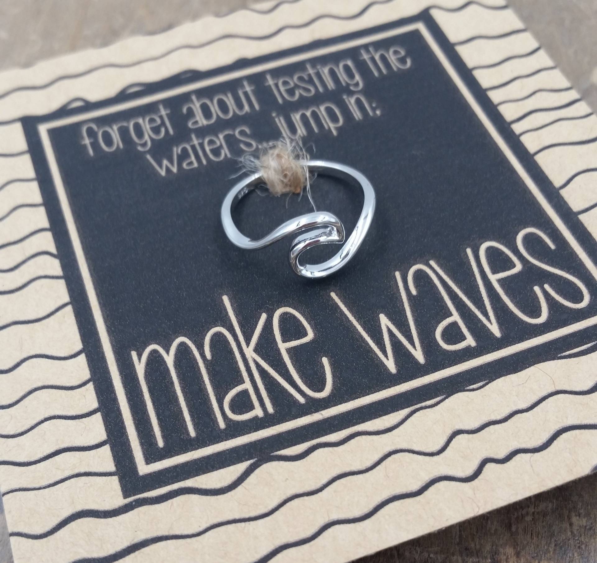 Make Waves Sterling Silber Ring Make Waves Sterling Silber Ring von honeyverse