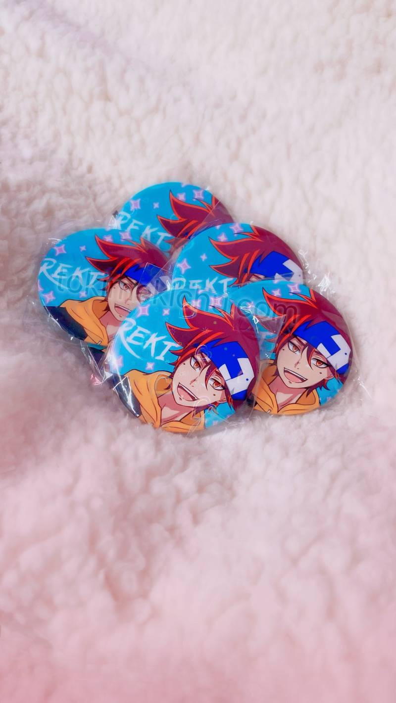 Skate Anime Button Pin Holographic von honeyychiri