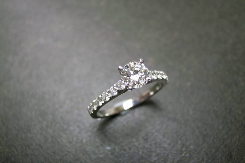 0.40Ct Solitaire Diamant Verlobungsring in 14K Weissgold 0.40Ct Solitaire Diamant Verlobungsring in 14K Weissgold von honngaijewelry