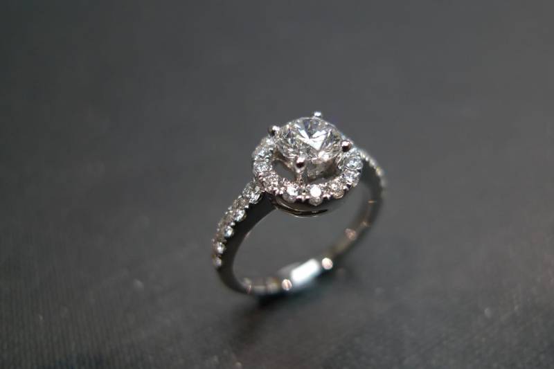 Diamant Bandring in 14K Weißgold Diamant Bandring in 14K Weißgold von honngaijewelry