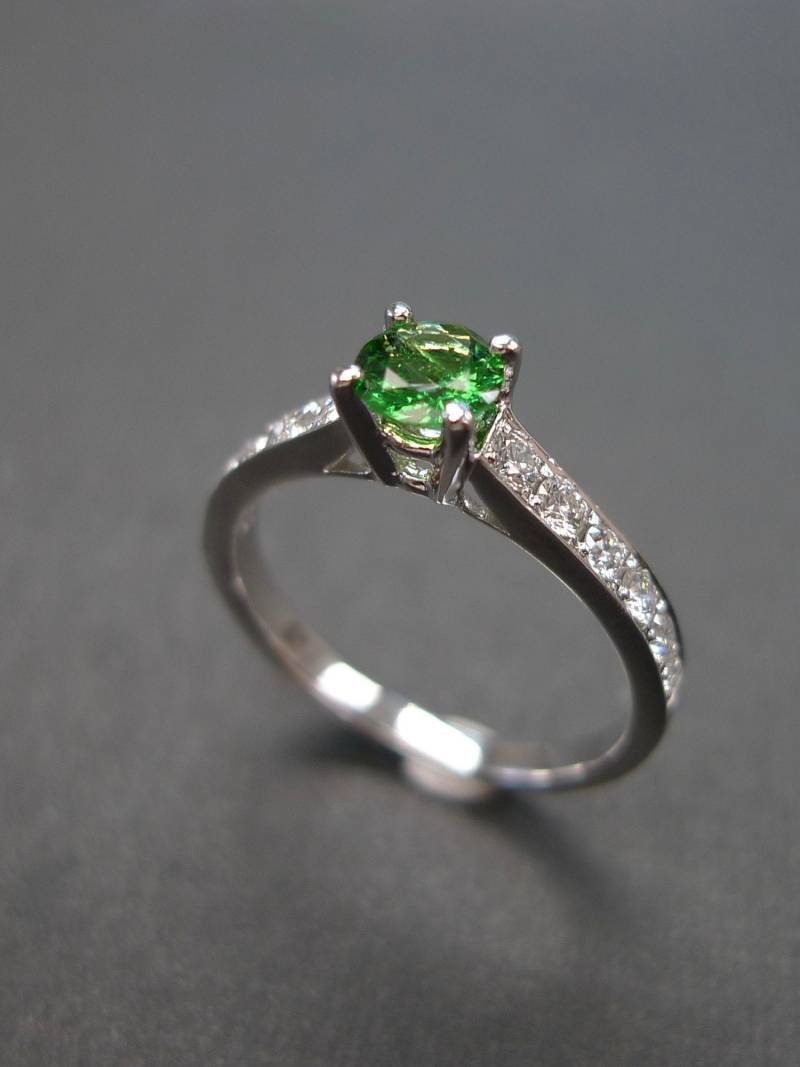 Grüner Granat Ring, Schmuck, Einzigartiger Verlobungsring, Vorschlag Ring Für Sie, Geburtsstein Edelstein Diamant von HnjewelryStore