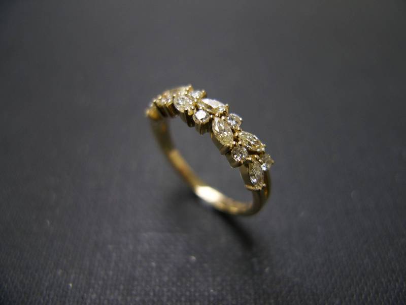 Marquise Diamant Ehering Band in 14K Gelbgold von honngaijewelry