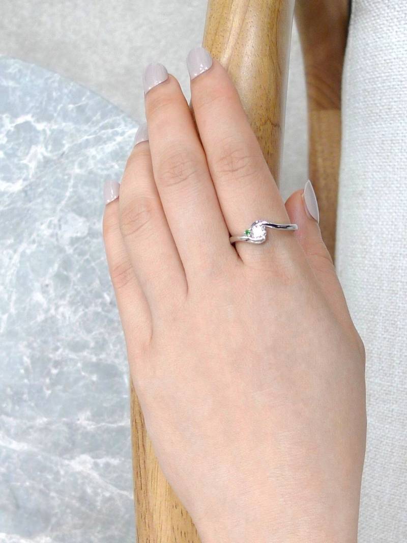 Smaragd Verlobungsring, Ring, Diamant Grün Schmuck, Grüner Edelstein Einzigartige Verlobung von honngaijewelry