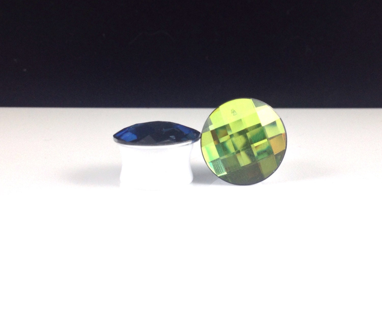 Grüne Swarovski Kristall Rund Schachbrett Strass Ohr Gauges Plugs 5/8" 16mm von hoopsandloops