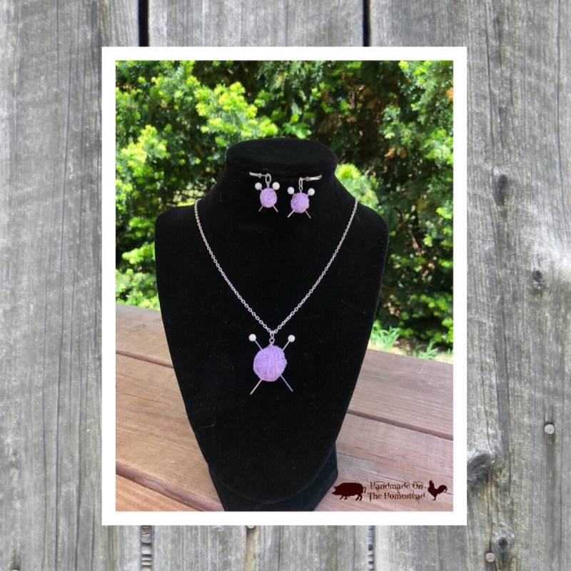 Stricken Halskette Set, Stricker Ohrringe, Schmuck-Set, Stricken Nadeln, Liefert, Garn Halskette, Strickschmuck von hothomestead