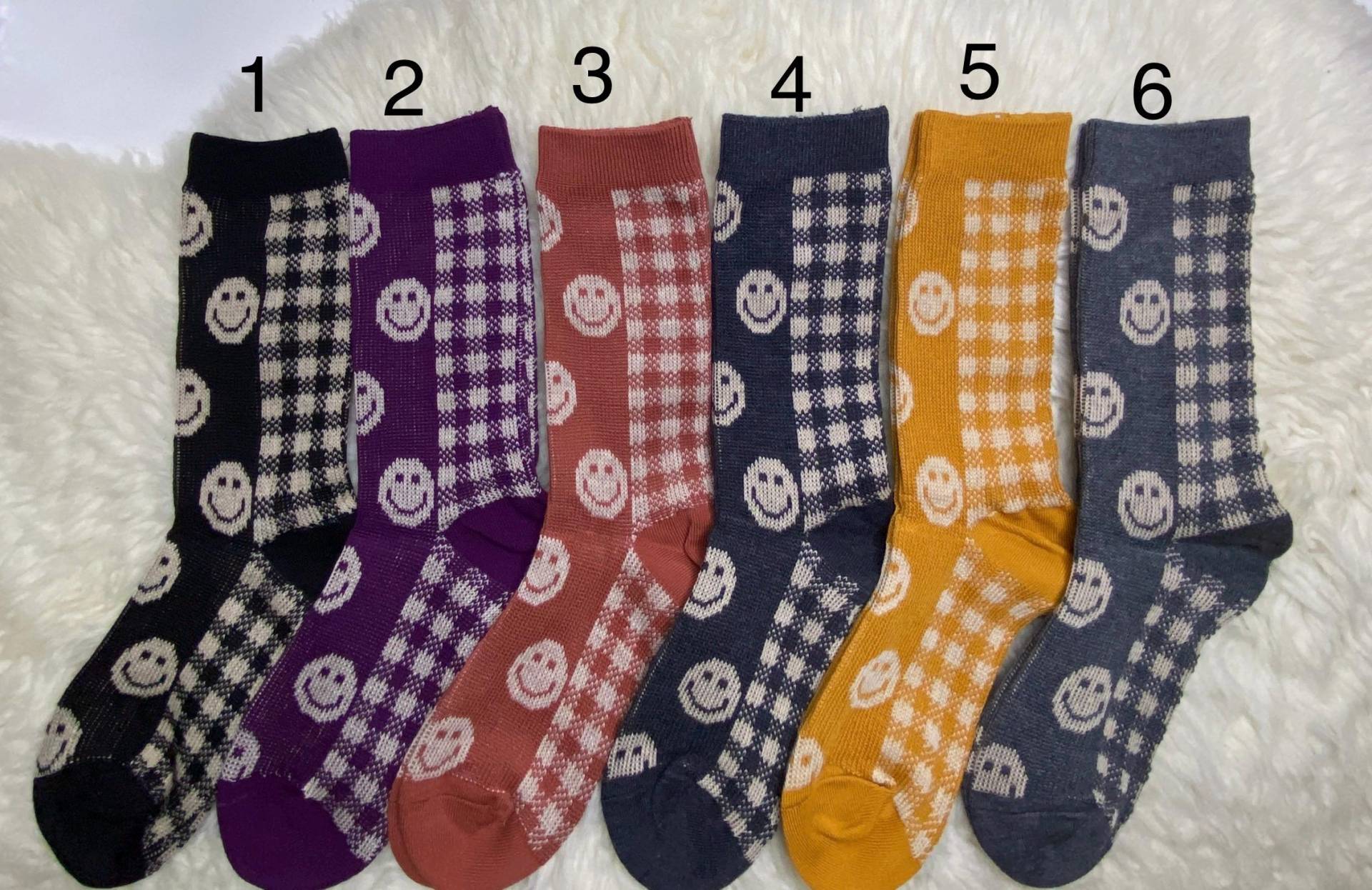 Warme Und Weiche Vintagesocken Im Smiley Karo Muster Doppelt Gestrickt in 26 Herbst-/Winterlichen Varianten von houseofwildstuff