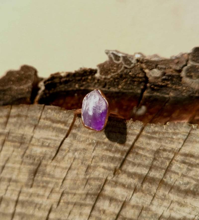 Amethystring, Polished Amethyst, Us 5.5, Edelsteinring, Kristallring, Kupferring, Boho Ring, Crystal Ring, Raw Heilsteinring von howlingwolfjewellery