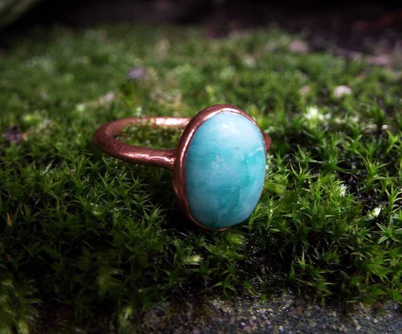 Emerald Ring, Us 5, Smaragdring, Emerald, Kupferring, Boho Kristallring, Edelsteinring, Crystal Raw Verlobung von howlingwolfjewellery