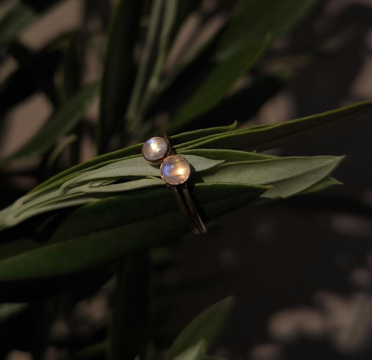 Mondsteinring, June Birthstone Ring, Zierlicher Mondstein Ring, Verlobungsring, Stacking Gold Filled Boho Ring Mondsteinring, June Birthstone Ring, Zierlicher Mondstein Ring, Verlobungsring, Stacking Gold Filled Boho Ring von howlingwolfjewellery