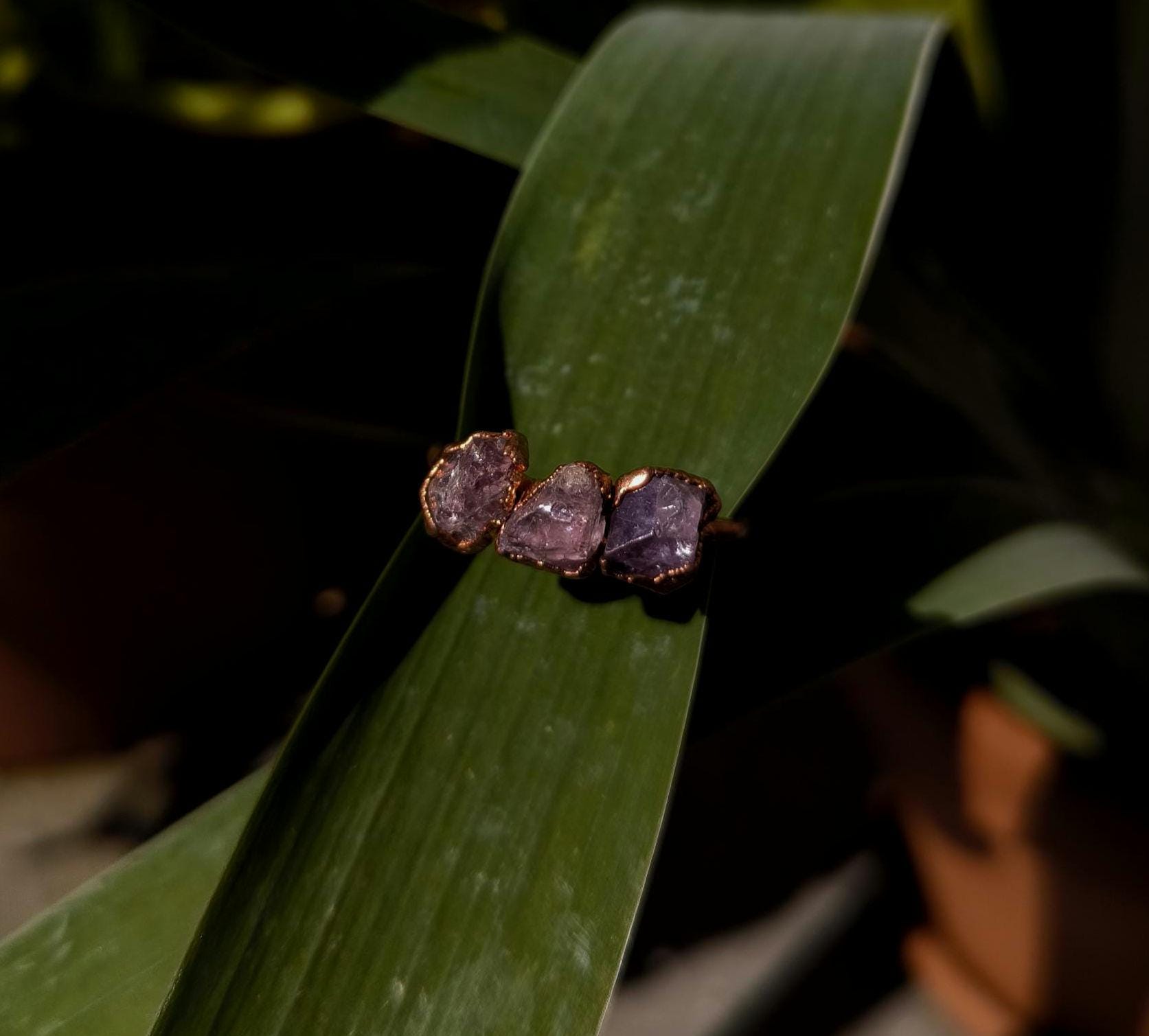 Spinellring, Us 11, Edelsteinring, Raw Spinel Ring, Kristallring, Statementring, Kupferring, Boho Crystal Ring Spinellring, Us 11, Edelsteinring, Raw Spinel Ring, Kristallring, Statementring, Kupferring, Boho Crystal Ring von howlingwolfjewellery