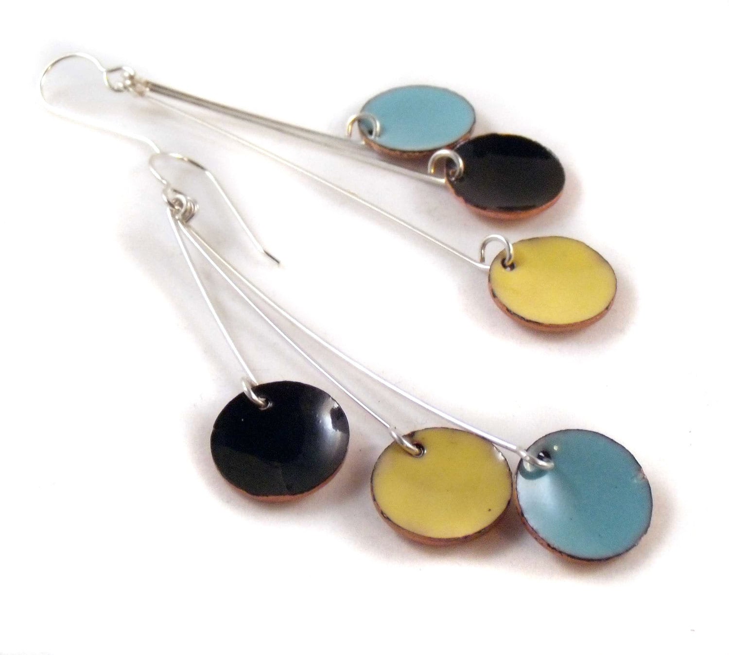 Disko Limonade Pendula Emaille Ohrringe/Onyx Schwarz, Zitronengelb, Blass Aqua Aquamarinblau Disko Limonade Pendula Emaille Ohrringe/Onyx Schwarz, Zitronengelb, Blass Aqua Aquamarinblau von huffalo
