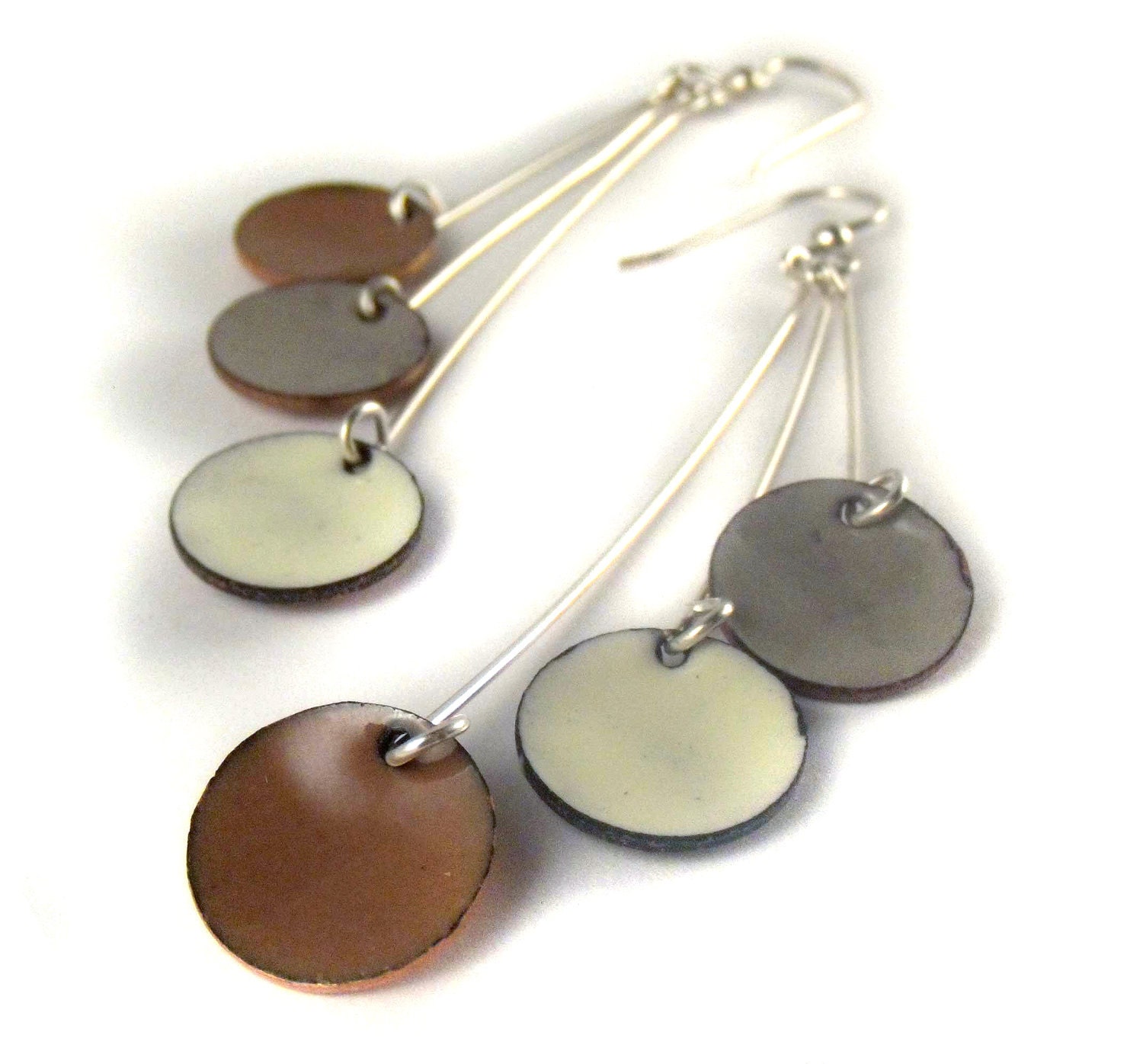 Vanille-Latte Pendula Emaille Ohrringe/Karamell Cappuccino Braun, Vanille Creme, Weiche Rustikal Grau Vanille-Latte Pendula Emaille Ohrringe/Karamell Cappuccino Braun, Vanille Creme, Weiche Rustikal Grau von huffalo