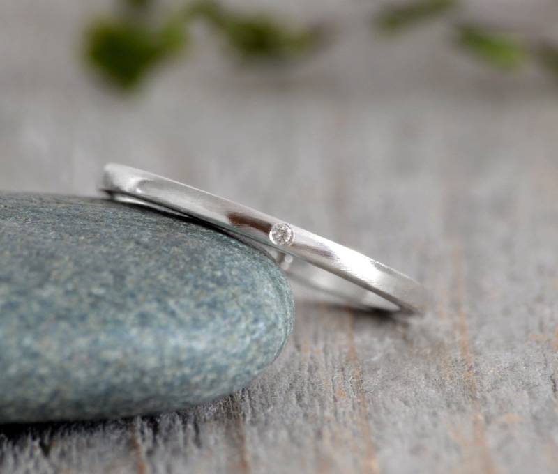 Schmaler Sterling Silber Diamant Ehering - 1.5 Mm Band von huiyitan