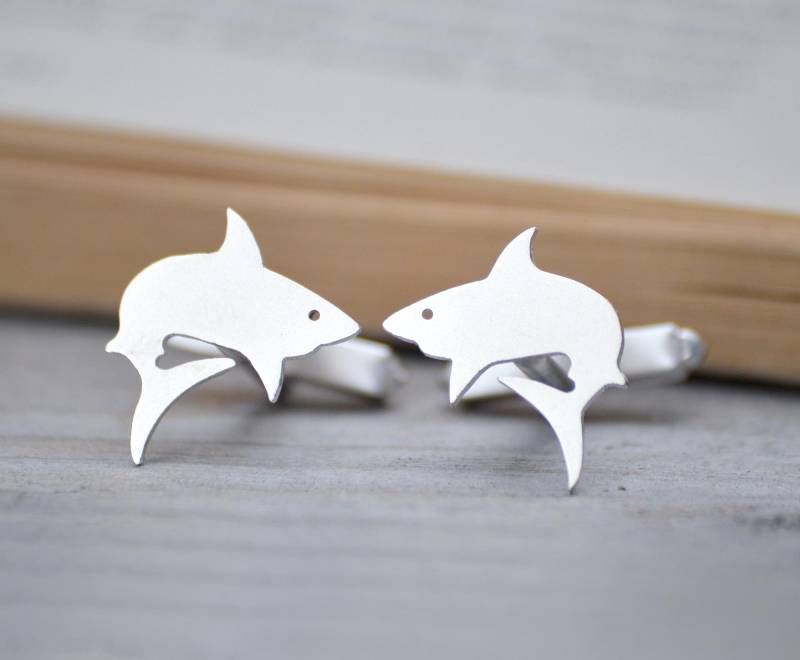 Hai Manschettenknöpfe in Sterling Silber, Mit Tieren von huiyitan